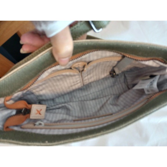 SHERPANI Paige Small Crossbody/Wristlet Bag Color Block Beige Green Canvas - Picture 7 of 10